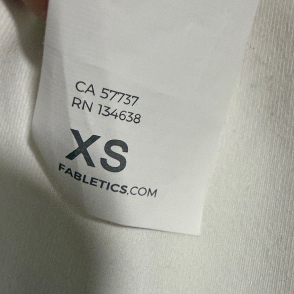 Fabletics Classic Pleated White Flounce Skort - Picture 4 of 10